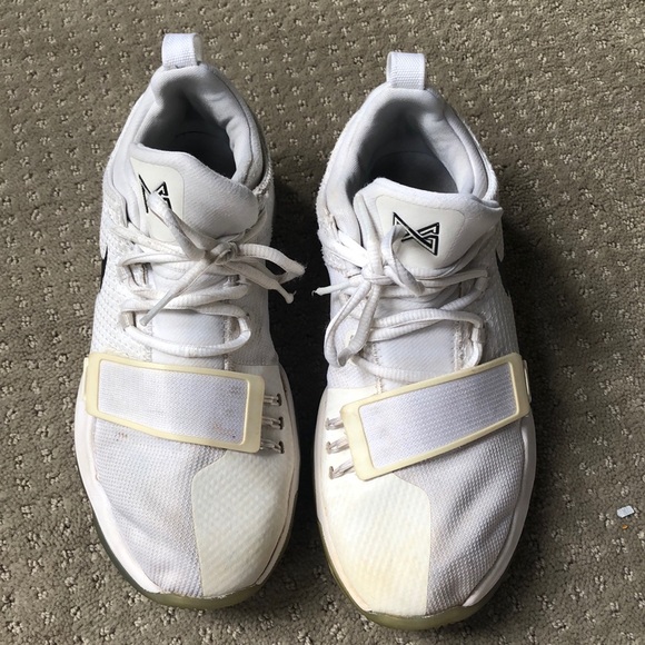 Nike Paul George Basketball Shoes - Picture 2 of 8